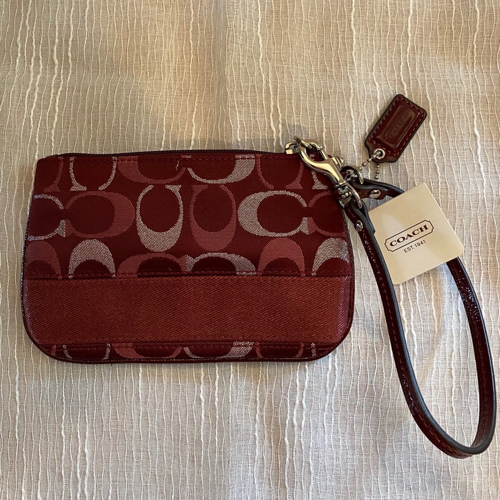 NWT Coach wristlet